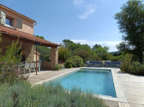Villa de charme avec piscine en plein cœur du Var